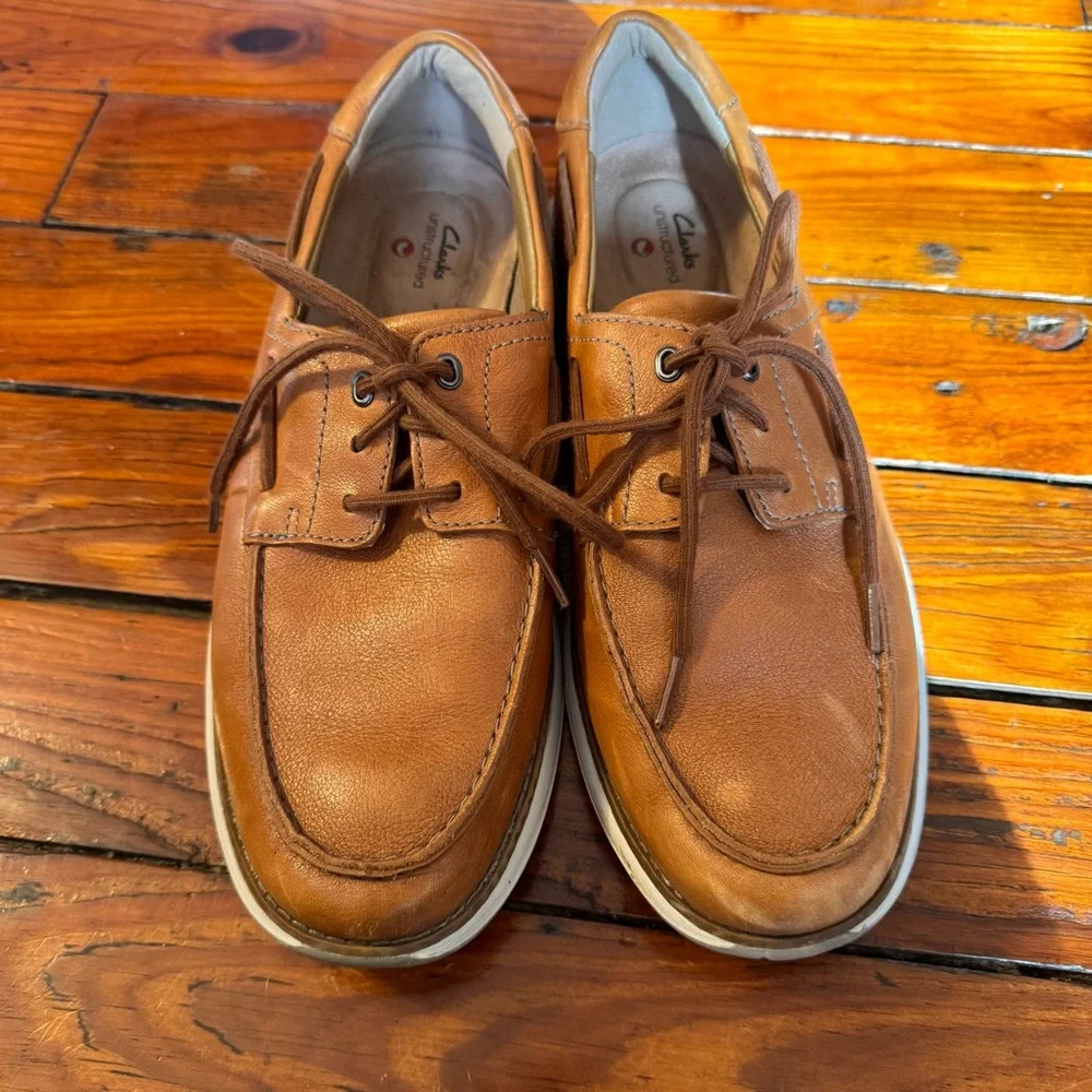 Clarks Mens Un Pilot Lace Up Tan Leather Shoes Very Gently Used Size 9.5